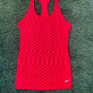 Nike bright red tank. Like New. Size M